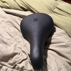 Ergobaby Black Bicycle Saddle